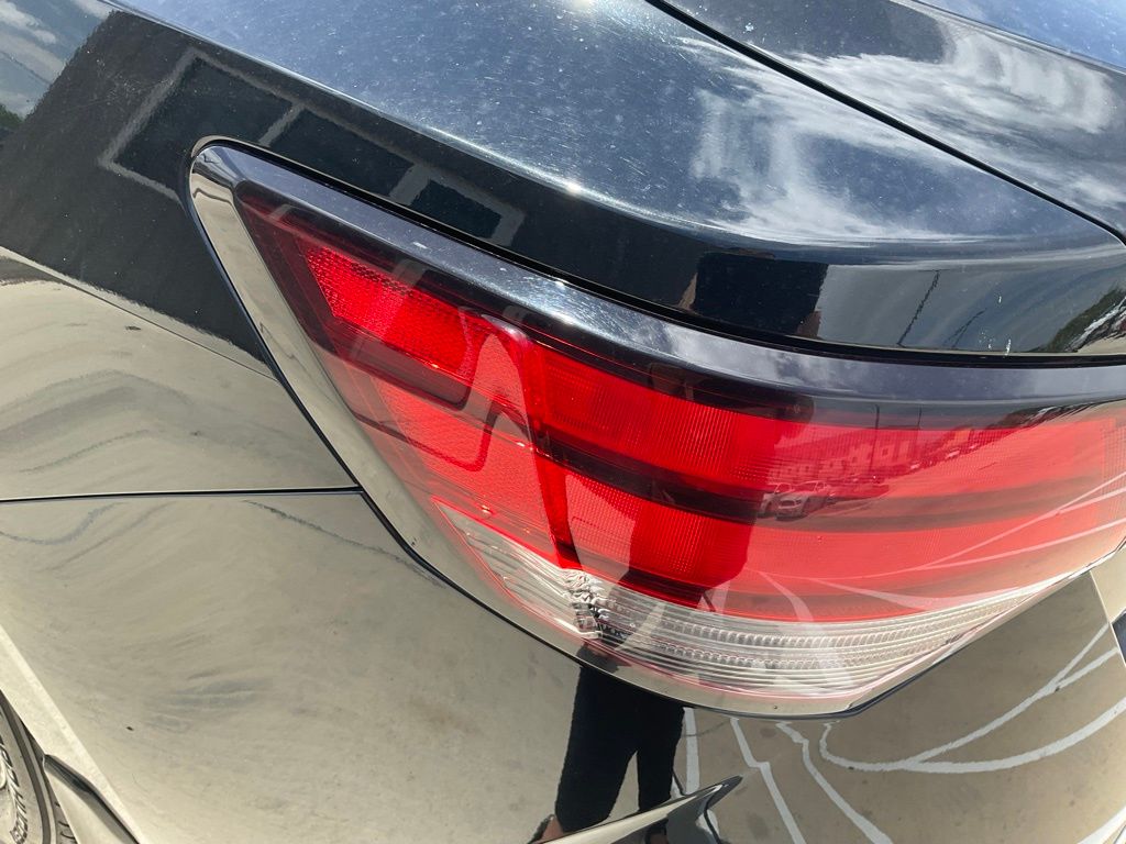 2020 Nissan Sentra SV photo 13