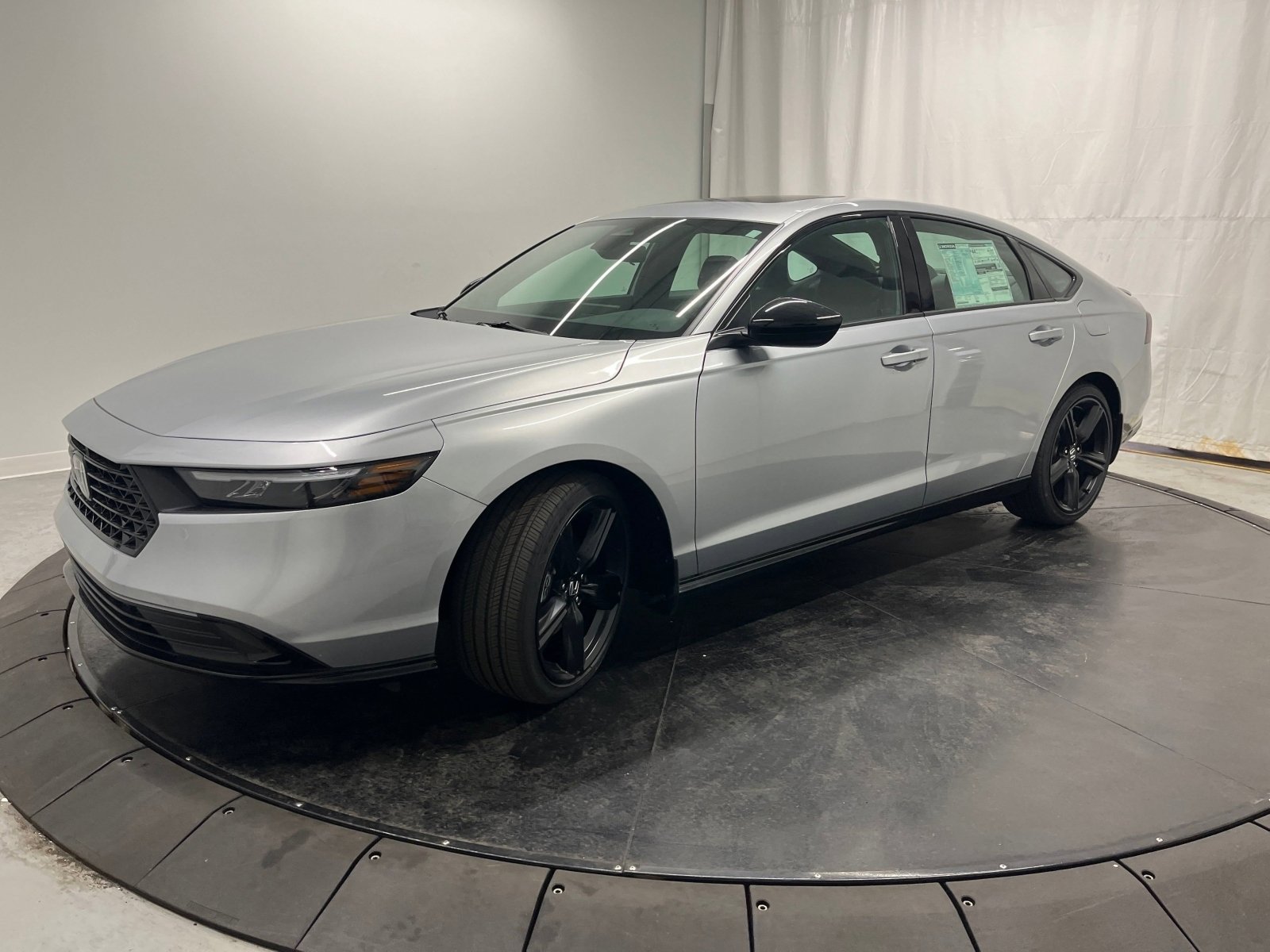 2025 Honda Accord Hybrid Sport-L photo 3