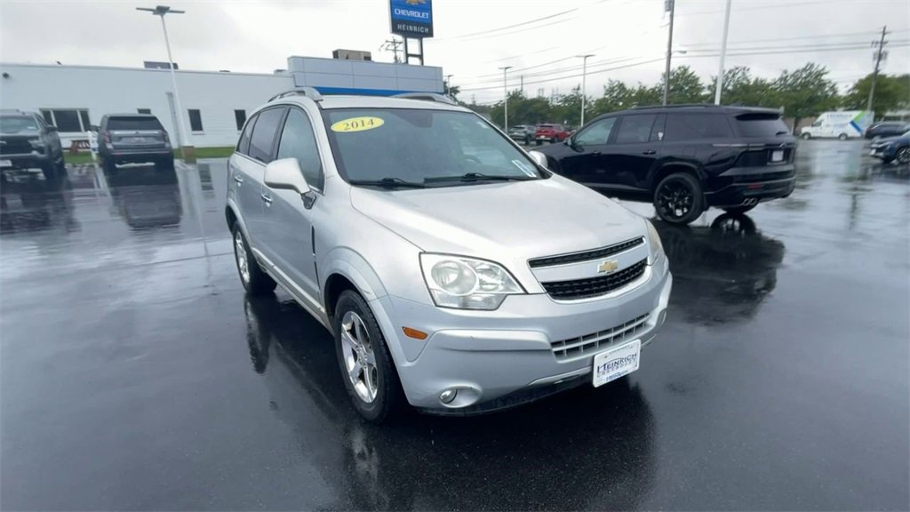 Used 2014 Chevrolet Captiva Sport LT with VIN 3GNAL3EK9ES506568 for sale in Lockport, NY