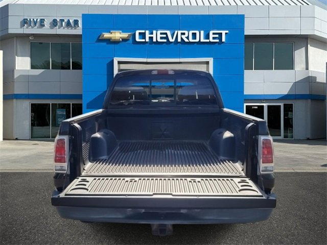 2007 Mitsubishi Raider LS photo 3