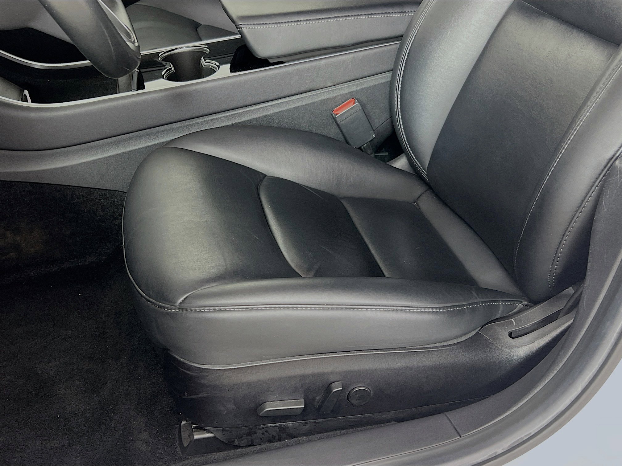 2019 Tesla Model 3 Long Range photo 16