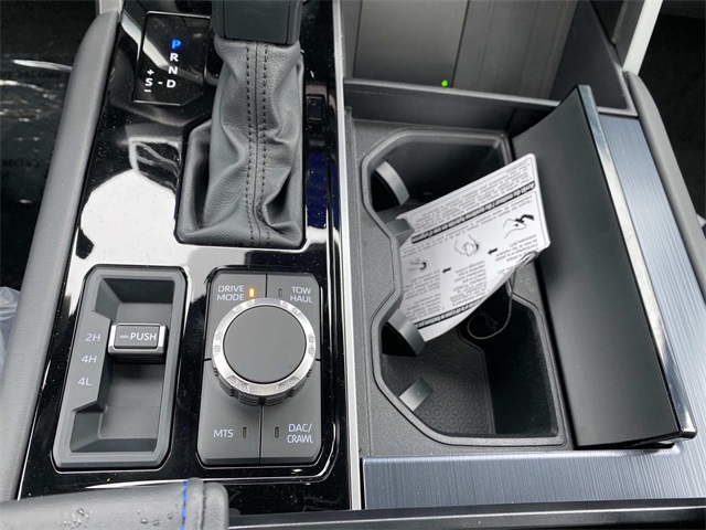 2025 Toyota Tundra Platinum CrewMax photo 10