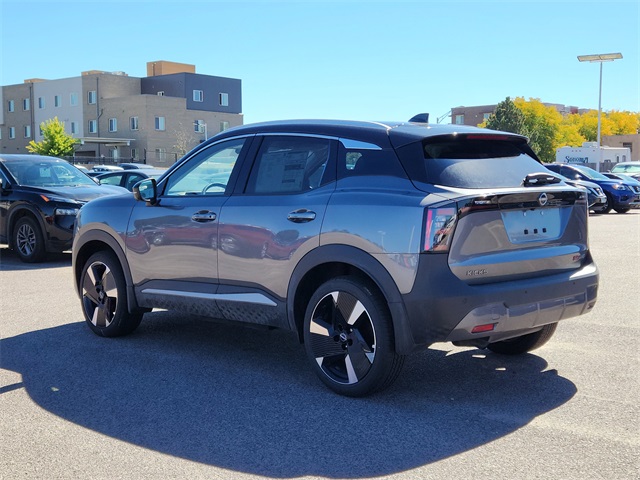 2025 Nissan Kicks SR photo 4