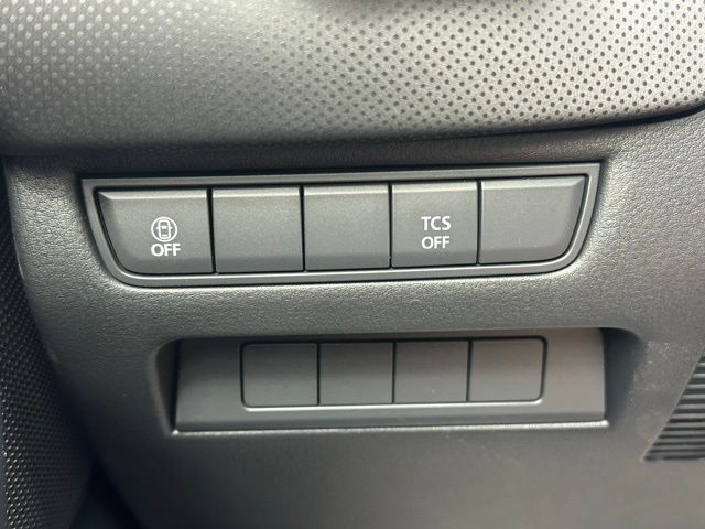 2025 Mazda CX-50 2.5 Select photo 17