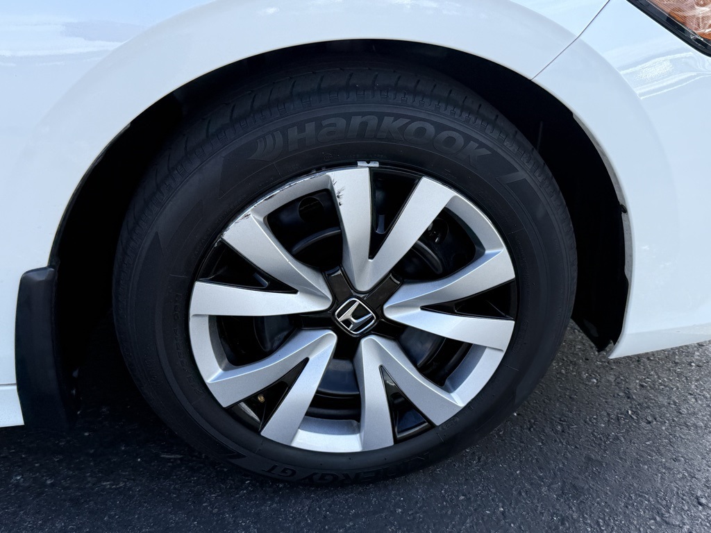 2022 Honda Civic LX photo 26