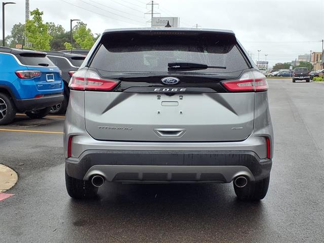 2024 Ford Edge Titanium photo 23