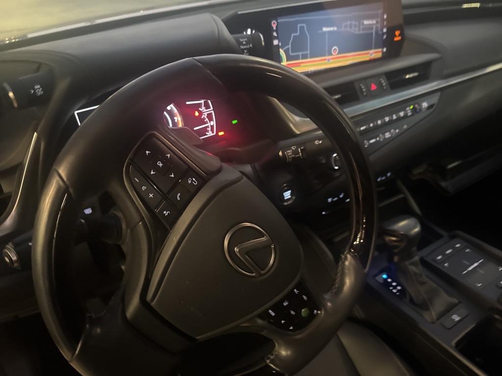 2020 Lexus ES 350 Premium photo 4