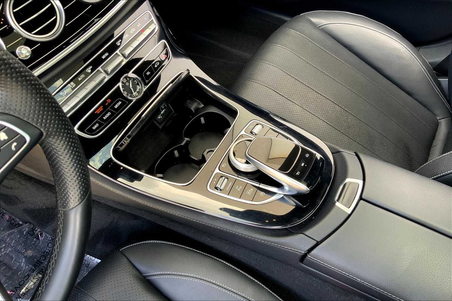 2017 Mercedes Benz E 300 Sport photo 14