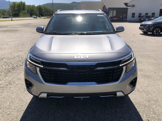 2026 Kia Seltos S photo 8