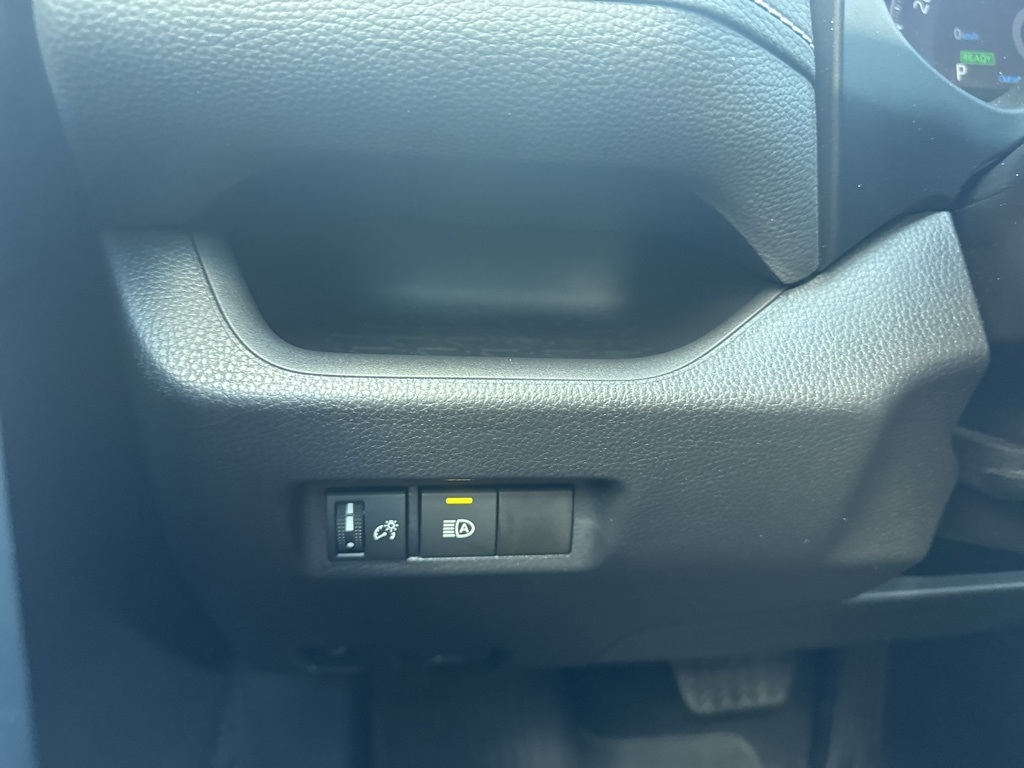 2024 Toyota RAV4 Hybrid LE photo 9