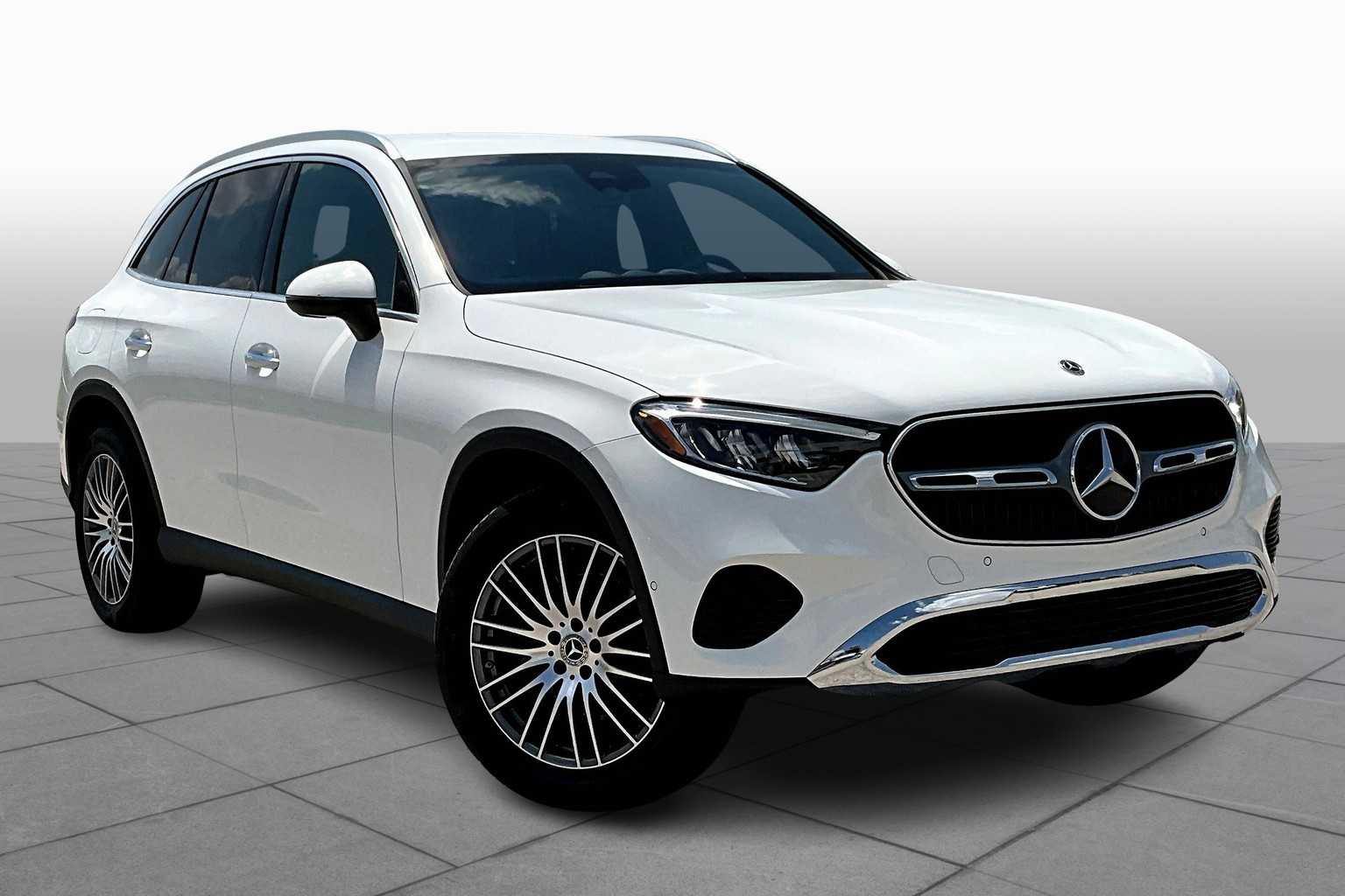 2025 Mercedes Benz GLC 300 photo 2