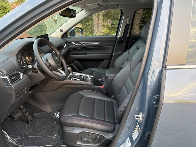 2025 Mazda CX-5 2.5 S Carbon photo 9