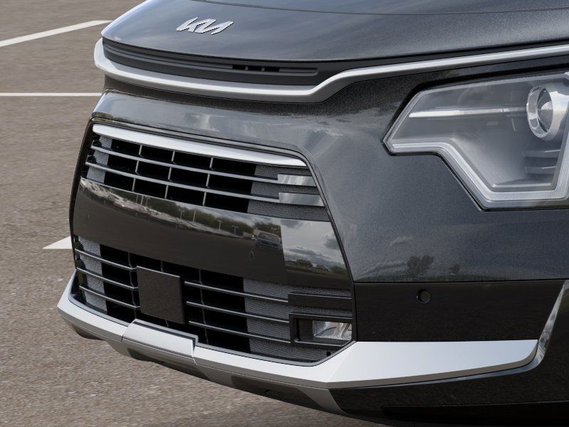 2025 Kia Niro SX Touring photo 11