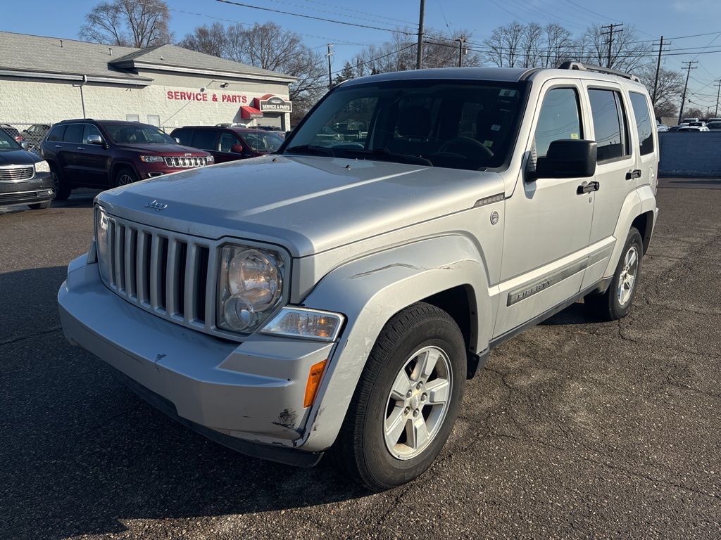2010 Jeep Liberty Sport's photo