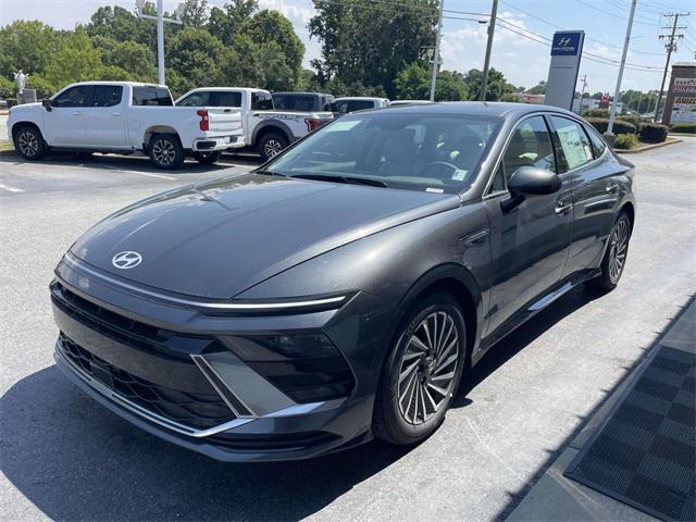 2025 Hyundai Sonata Hybrid SE photo 4