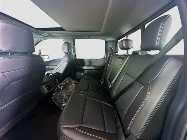 2025 Ford F-250 Lariat photo 21