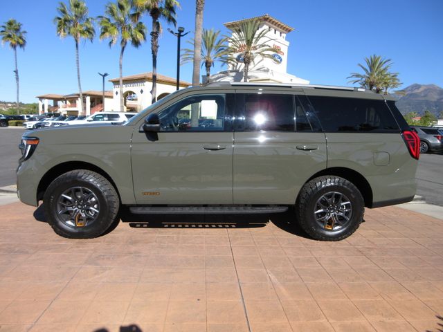 2025 Ford Expedition Tremor's photo