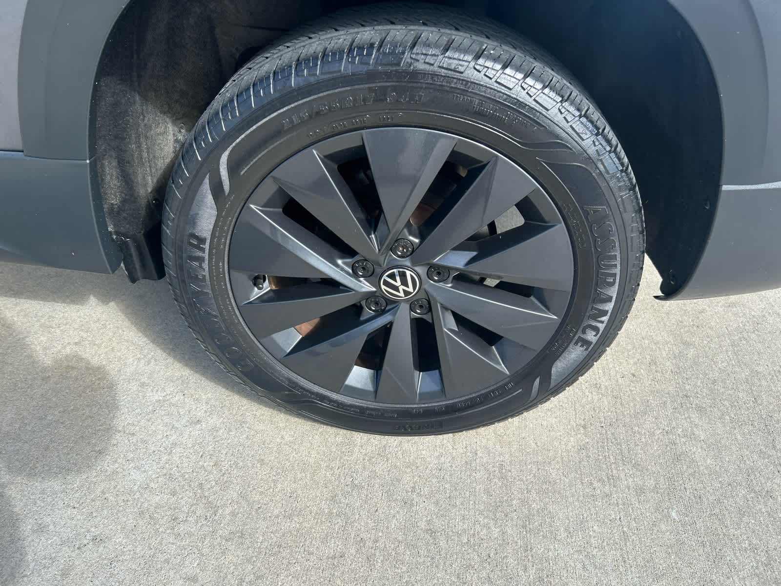 2022 Volkswagen Taos S photo 4