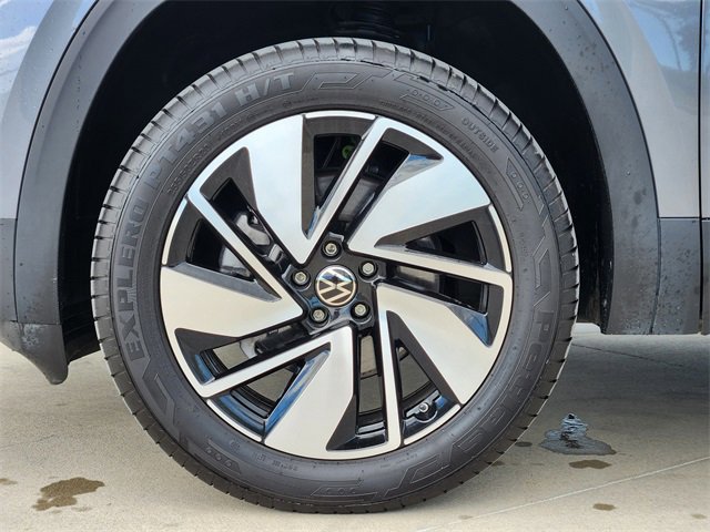 2024 Volkswagen Atlas SEL photo 10