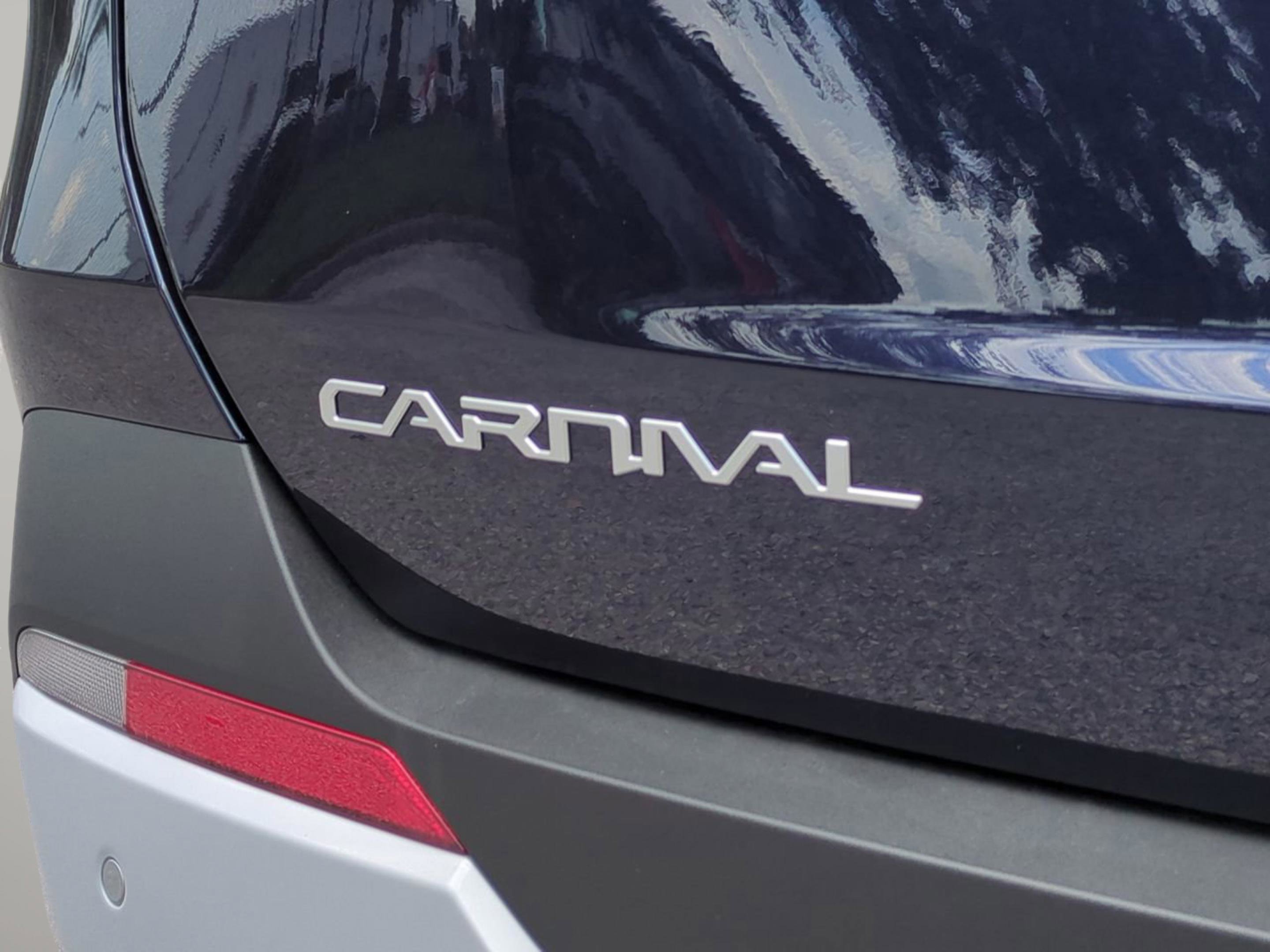 2026 Kia Carnival LXS photo 12