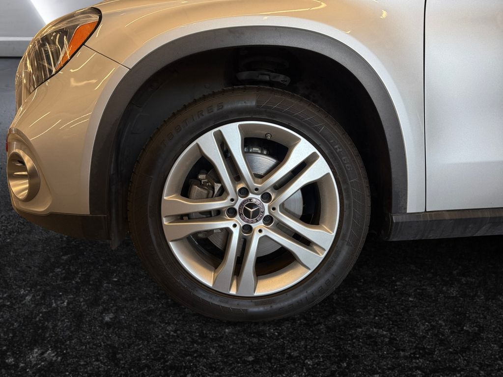 2019 Mercedes Benz GLA 250 4MATIC photo 24