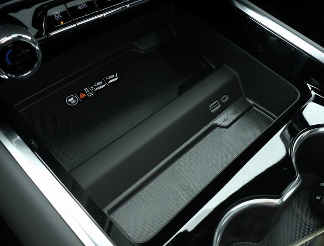 2025 Chevrolet Tahoe RST photo 18