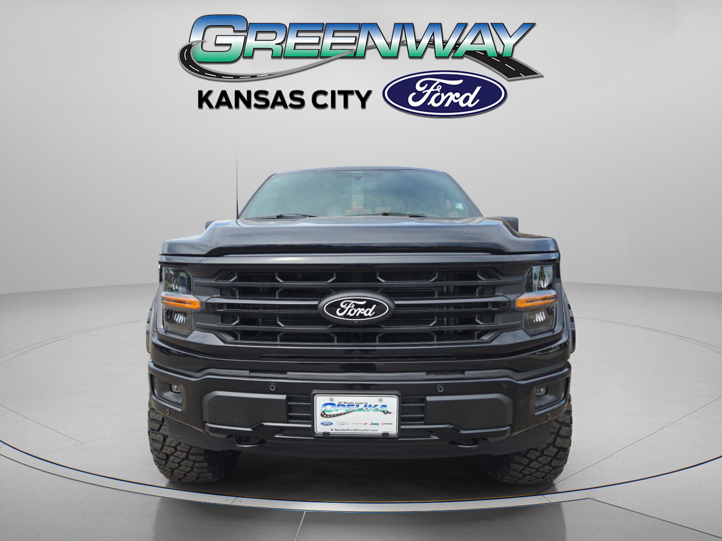 2025 Ford F-150 XLT photo 2