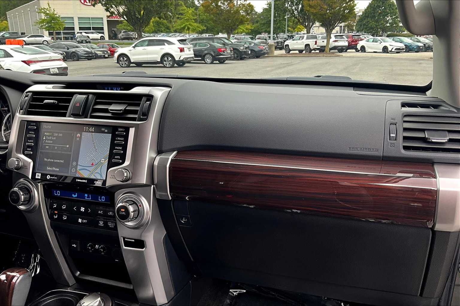 2023 Toyota 4Runner Limited 4WD photo 17