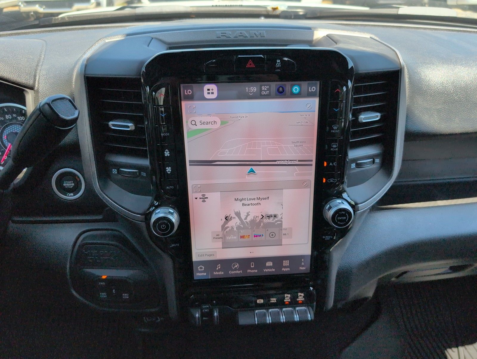 2025 Ram 2500 Tradesman photo 16
