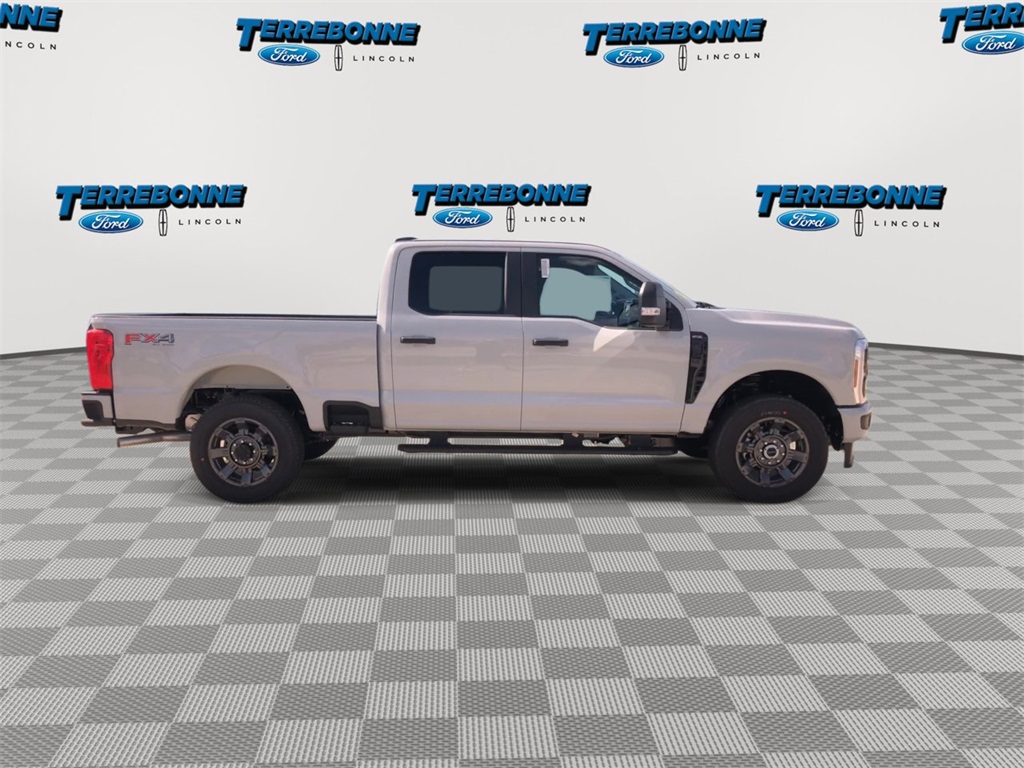 2026 Ford F-250 XL photo 4