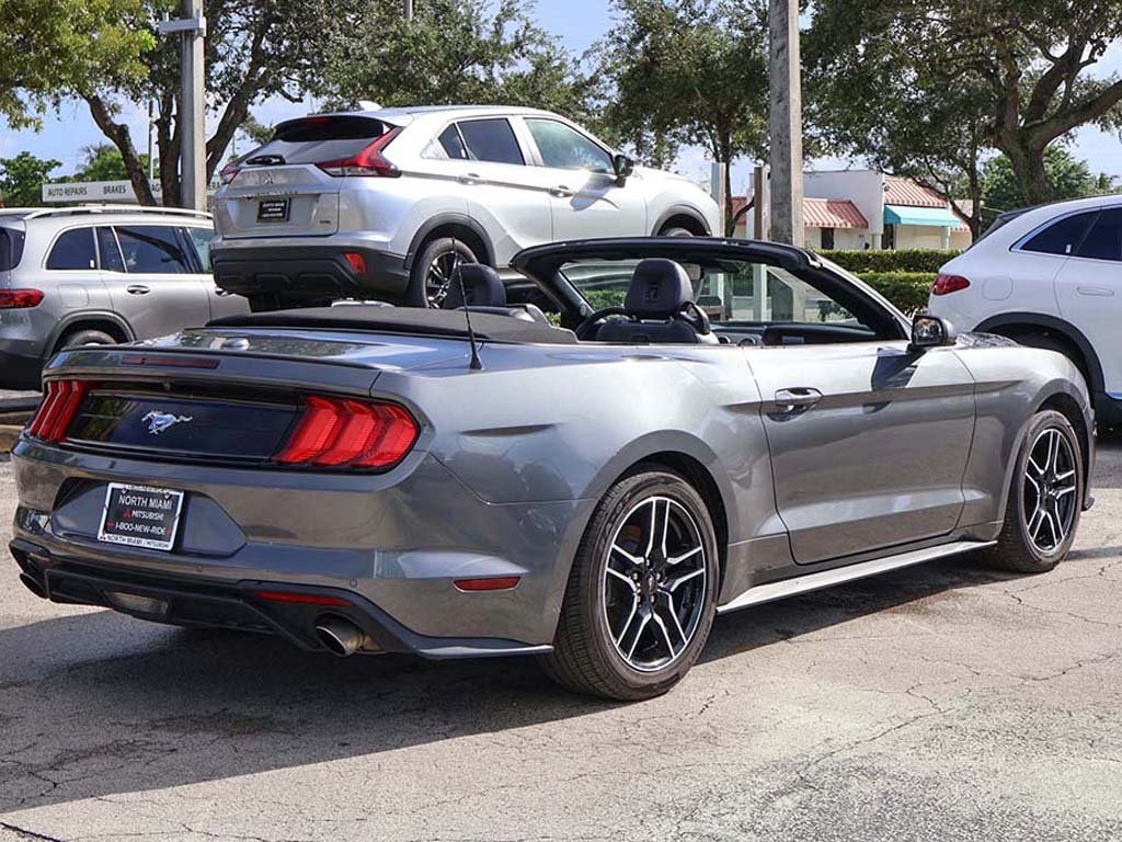 2022 Ford Mustang EcoBoost Premium photo 6