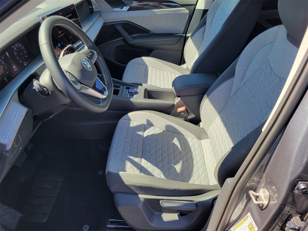 2025 Volkswagen Tiguan S photo 6
