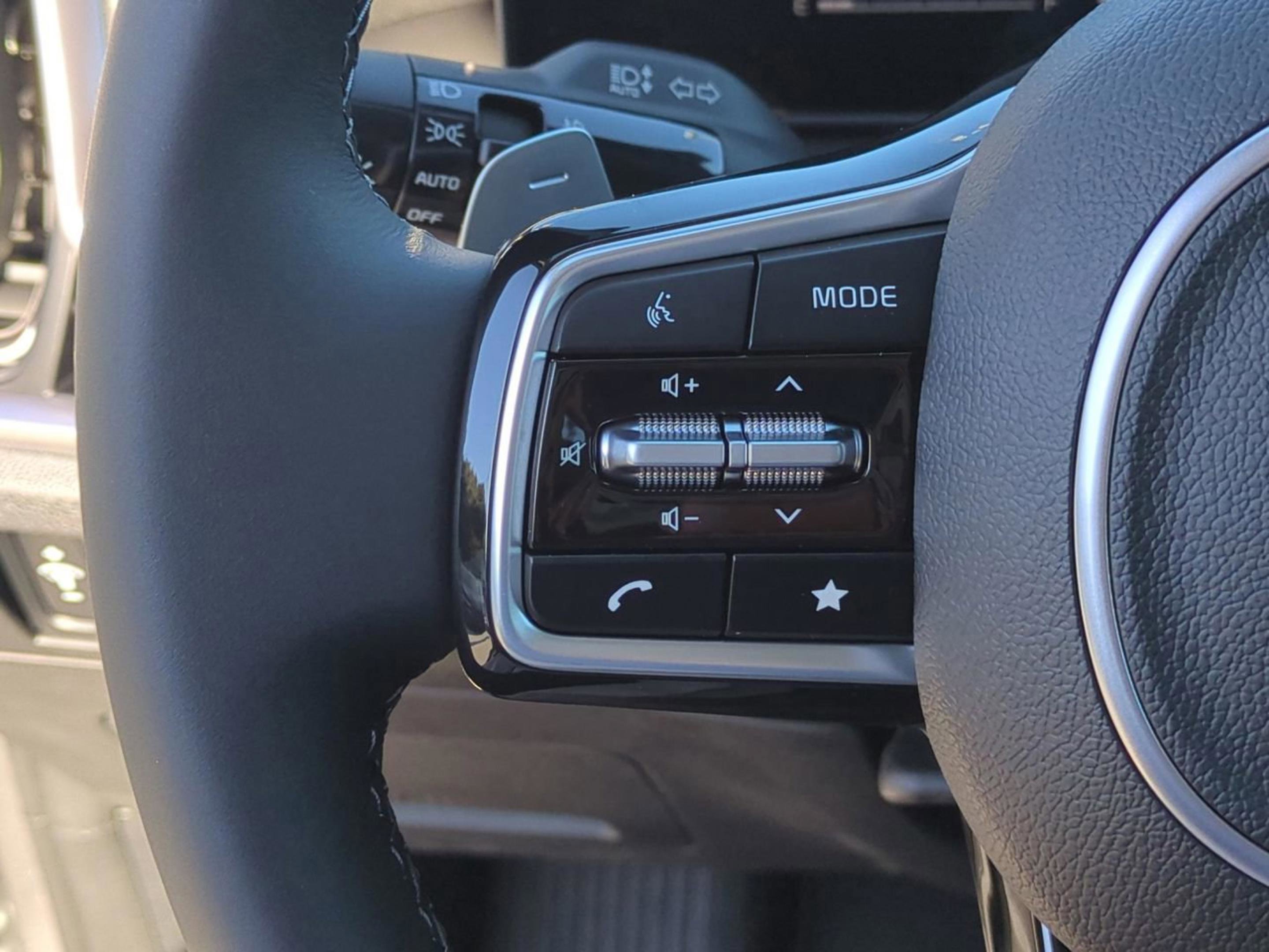 2025 Kia Sorento Hybrid EX photo 26