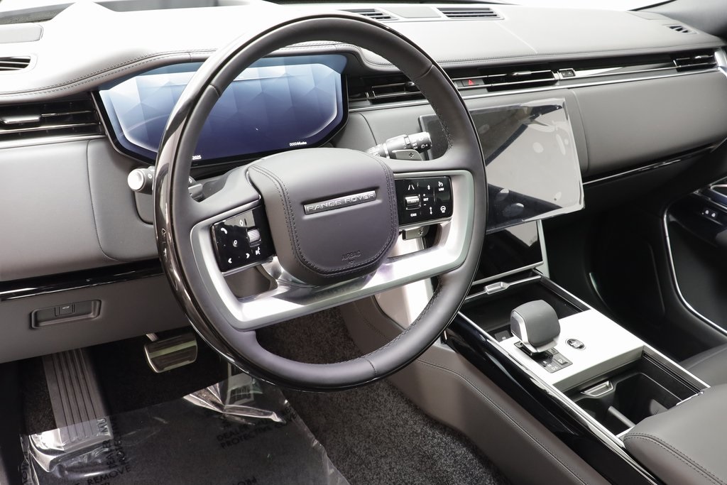 2025 Land Rover Range Rover SE photo 7
