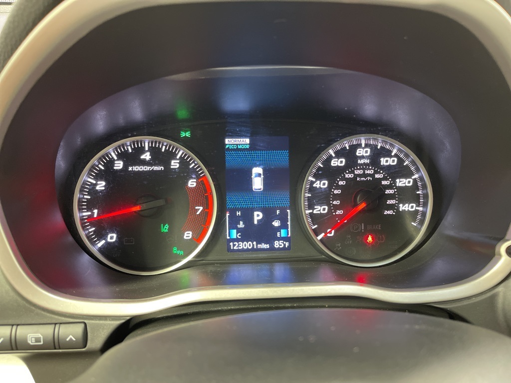 2023 Mitsubishi Outlander SE photo 5
