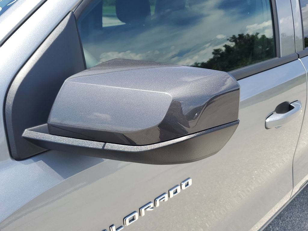 2025 Chevrolet Colorado Work Truck LT photo 19
