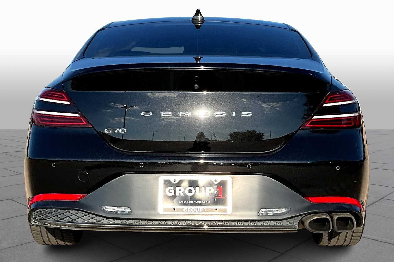 2023 Genesis G70 2.0T photo 4