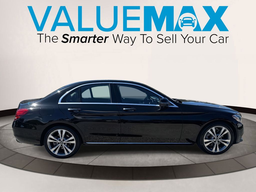 2018 Mercedes Benz C 300 photo 2
