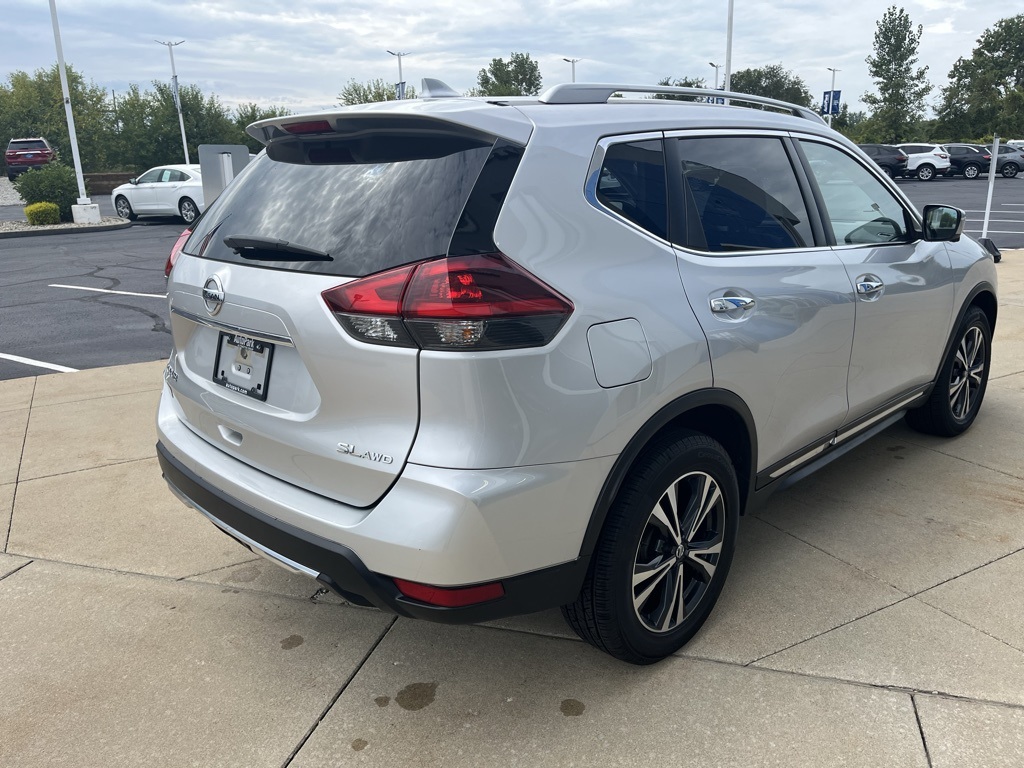 2018 Nissan Rogue SL photo 6