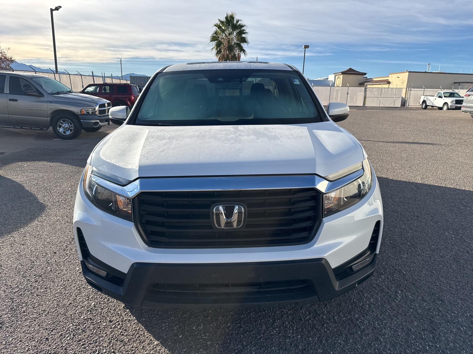 2023 Honda Ridgeline RTL photo 2