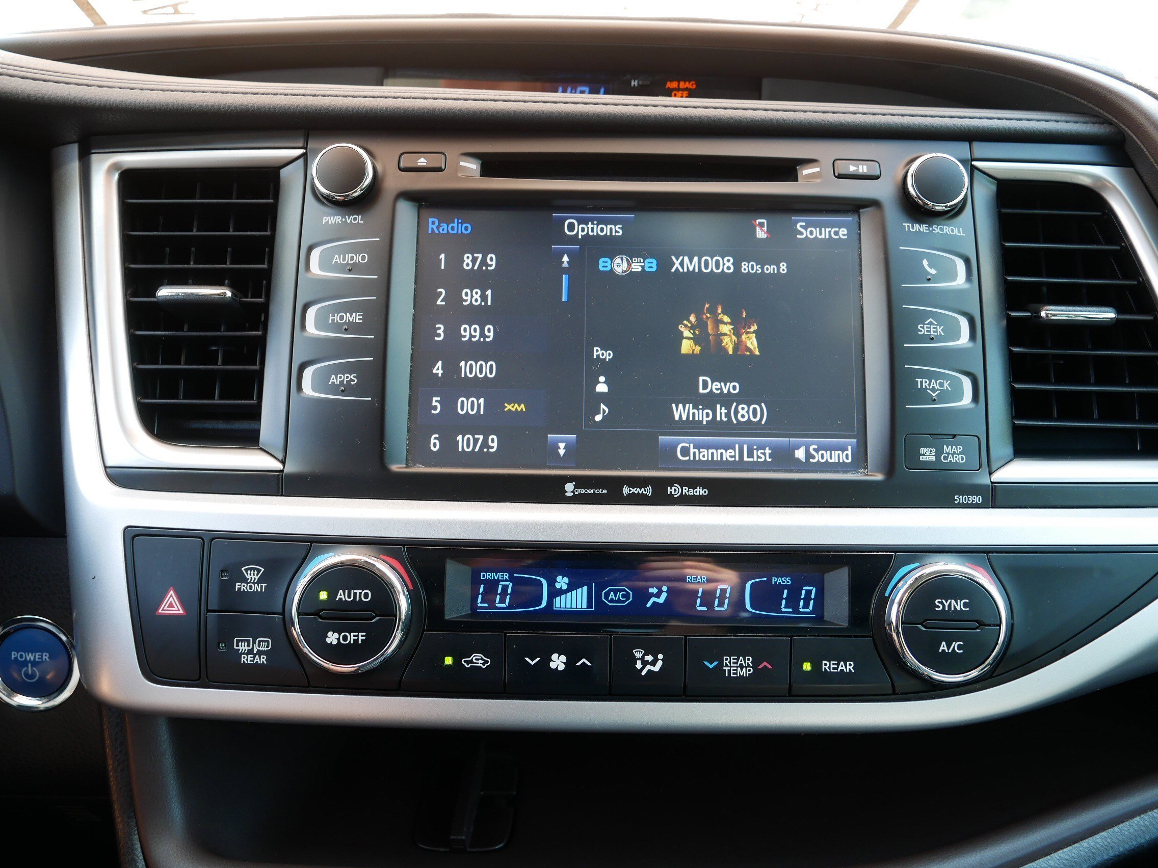 2019 Toyota Highlander Hybrid XLE photo 19