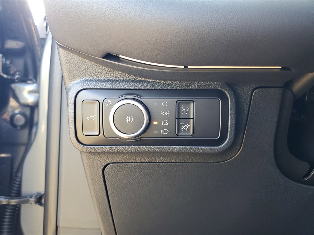 2025 Ford Explorer ST-Line photo 7