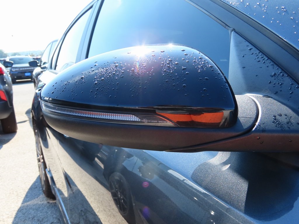 2021 Kia Forte GT photo 3