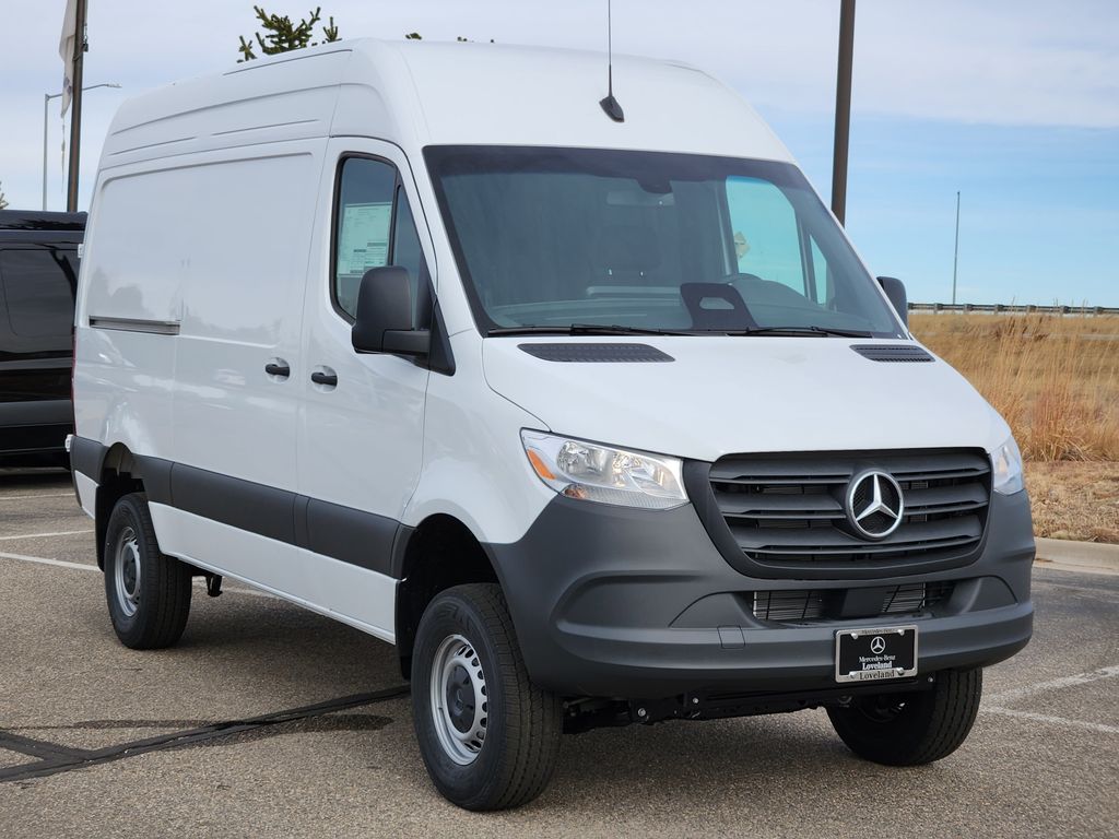 2026 Mercedes-Benz Sprinter Cargo Van Base's photo