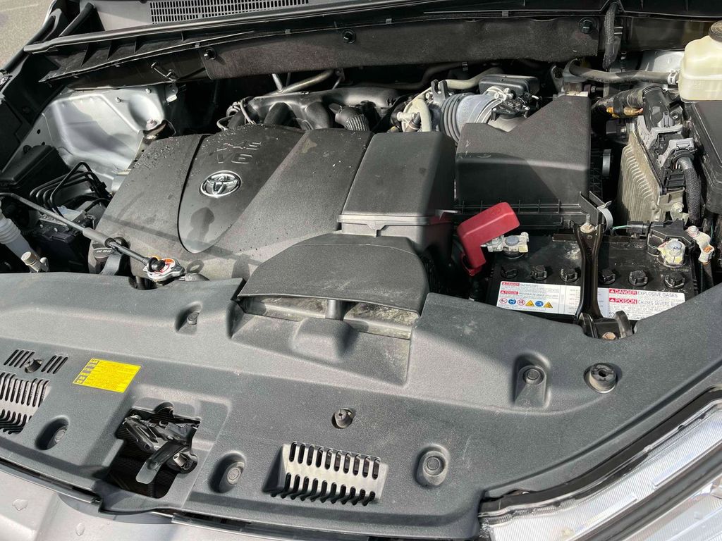 2019 Toyota Highlander XLE photo 36