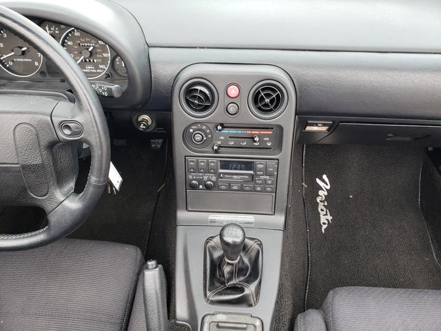 1991 Mazda MX-5 Miata Miata Base photo 16