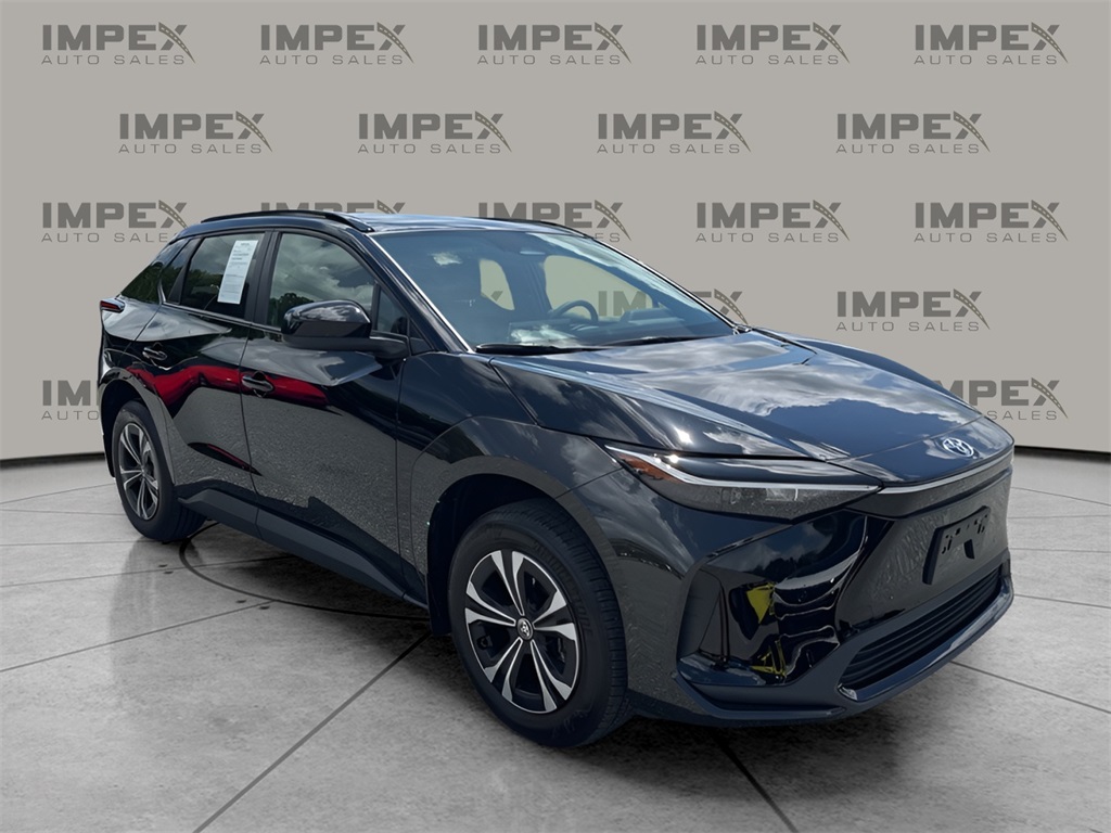 2024 Toyota bZ4X XLE photo 7
