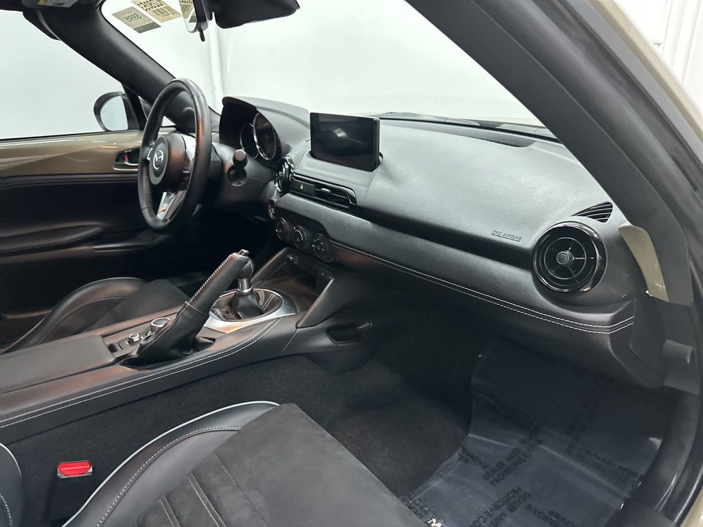 2024 Mazda MX-5 Miata Miata RF photo 20