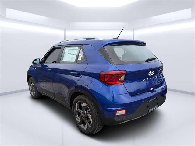 2025 Hyundai Venue SEL photo 4