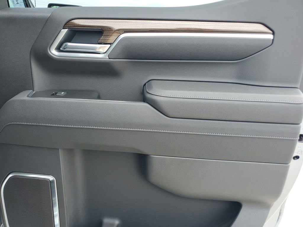 2026 Chevrolet Silverado 1500 RST photo 43
